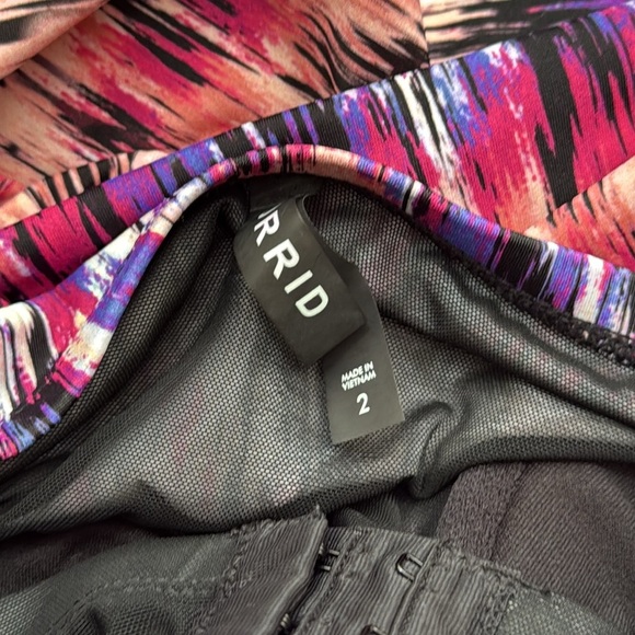 Torrid Peplum Skirted Mirage Print Underwire Push Up One Piece Swimsuit Size 2X - Picture 9 of 10